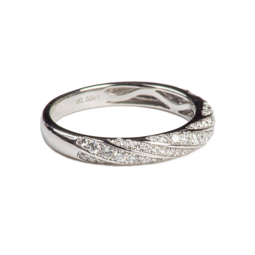 Anillo Platino Brillantes Trenzados.