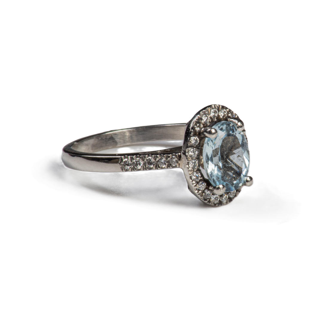 Anillo Platino Brillantes Aguamarina Oval.