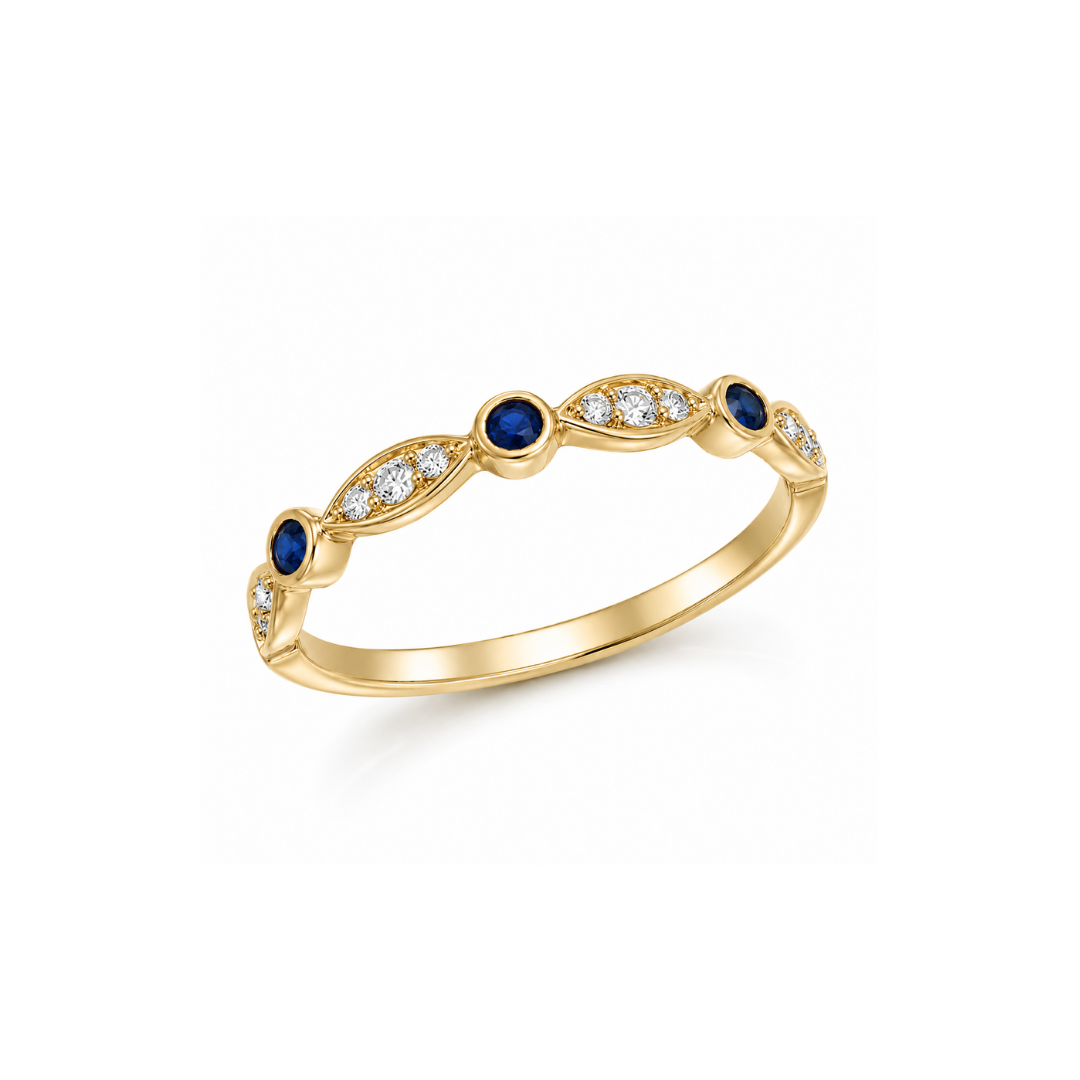 Anillo Medio Cintillo con Zafiros y Brillantes en Óvalo de Oro Amarillo 14Kt.