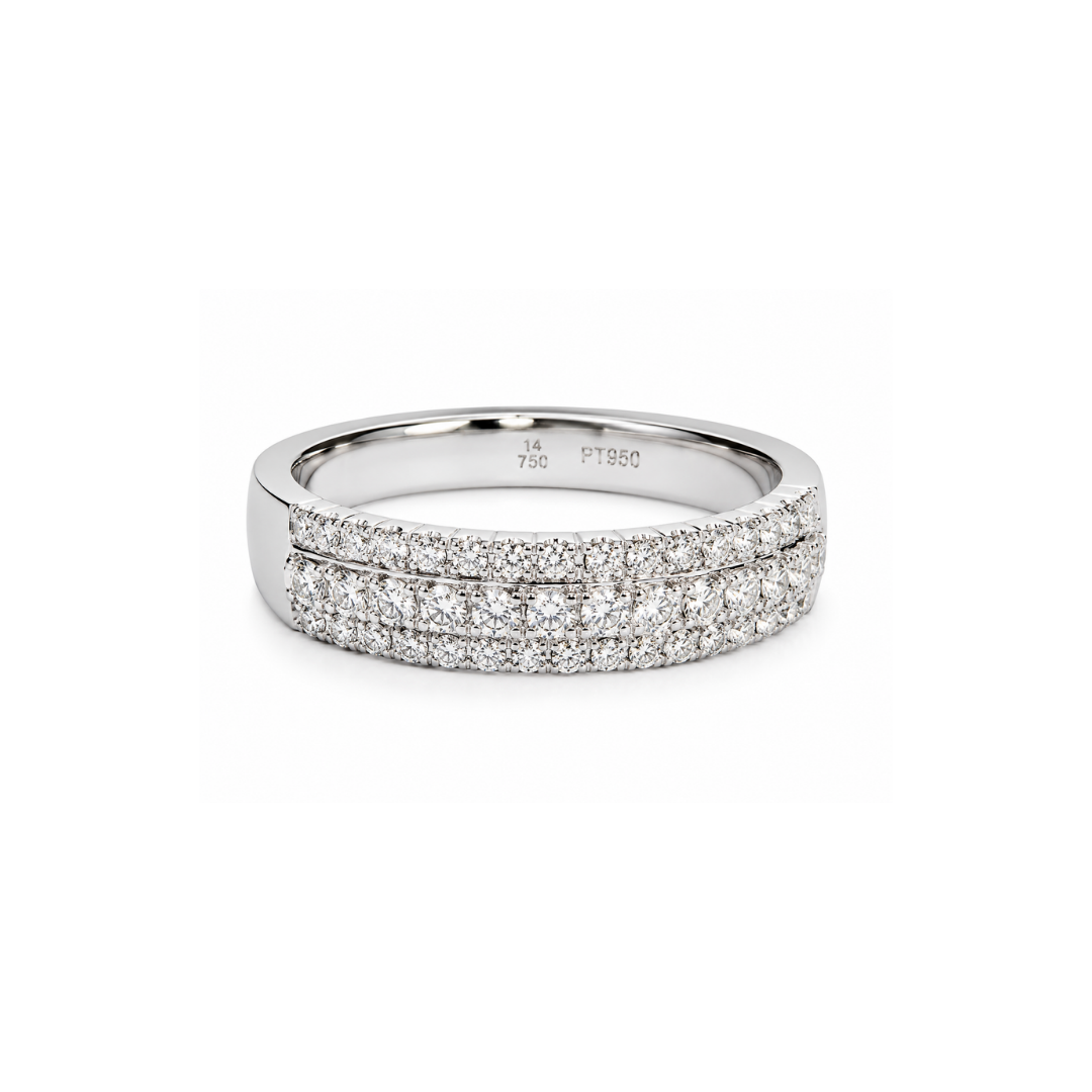 Anillo Triple Cintillo de Platino y Brillantes Naturales.