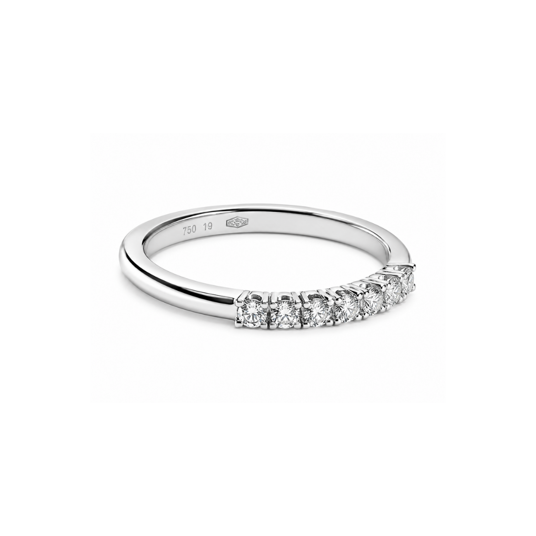 Anillo Platino Cintillo 7 Brillantes.