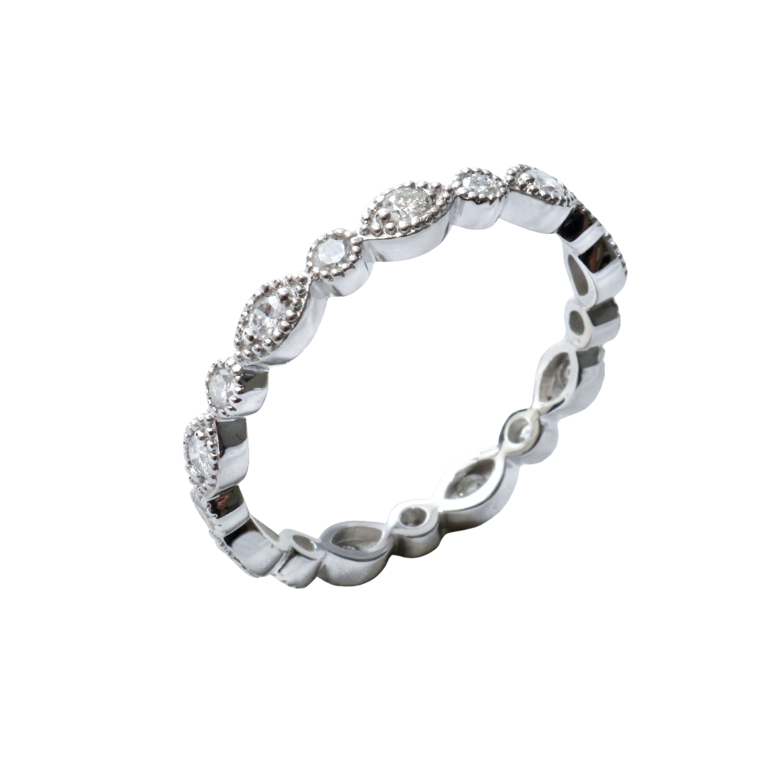 Anillo Cintillo de Oro Blanco Brillantes Marquesa y Redondos.